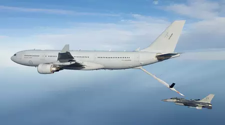 Pitch Black ha coinvolto un numero record di rifornitori multiruolo della NATO, Stati Uniti, Gran Bretagna, Francia, Singapore, Australia e Corea del Sud.