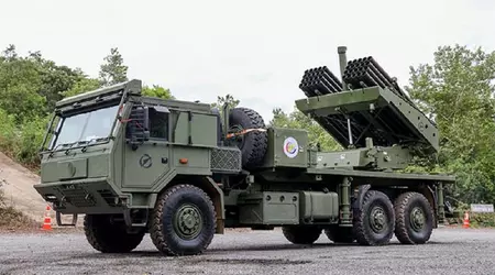 La Thailandia vuole utilizzare il lanciarazzi multiplo D11A per i droni kamikaze SkyStriker
