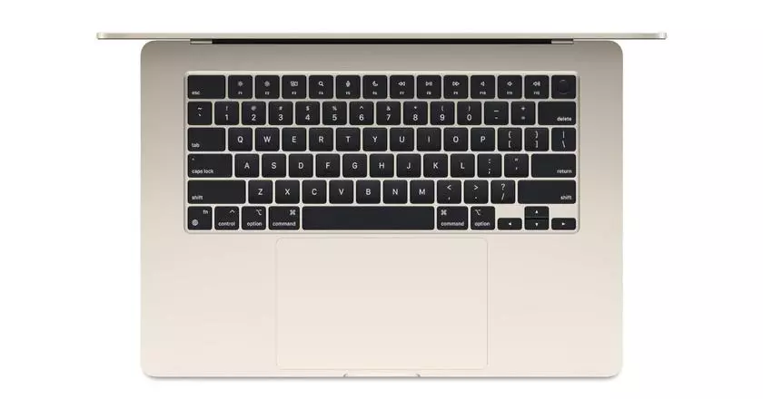 Apple 2024 MacBook Air da 15 notebook per remote worker
