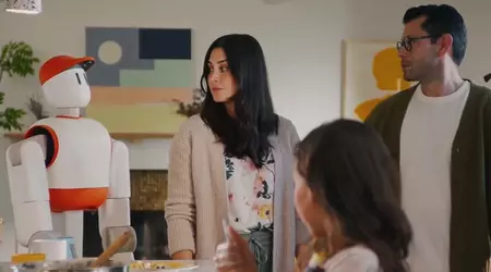 Il sogno delle casalinghe e dei single: presentato il robot Sunday Memo per pulizie, cucina e altri lavori domestici