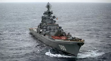 La Russia non ha riparato e modernizzato l'incrociatore missilistico a propulsione nucleare Admiral Nakhimov per 25 anni, spendendo miliardi di dollari.