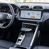 MG ZS interno con equipaggiamento