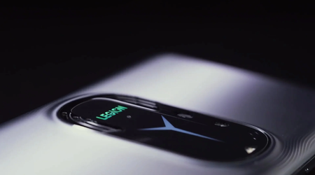 Schermo senza notch, retroilluminazione RGB e sistema di raffreddamento attivo: Lenovo Legion Y90 mostrato nel video