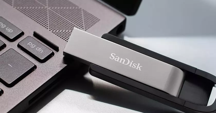 Chiave USB SanDisk 64GB Extreme Go dj