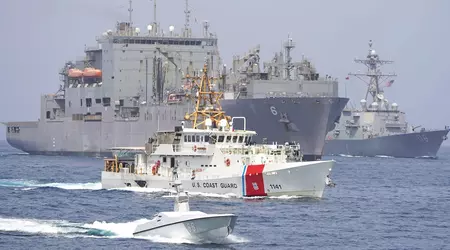 L'imbarcazione senza pilota L3Harris Arabian Fox ha aiutato a scortare un gruppo di navi statunitensi guidate dal cacciatorpediniere USS Thomas Hudner attraverso lo Stretto di Hormuz.