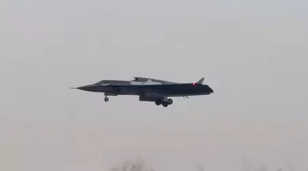 Sono emersi nuovi dettagli sul trimotore cinese J-36