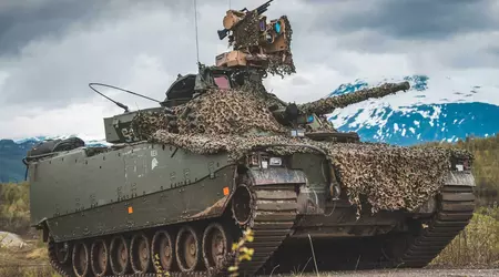 Volodymyr Zelenskyy ha confermato che l'Ucraina produrrà veicoli da combattimento di fanteria svedesi CV90
