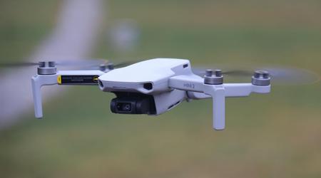 Prima hanno raccolto per un quadricottero, e ora per un avvocato: un camionista russo è stato arrestato in Estonia per aver tentato di portare fuori dal Paese un drone per l'esercito