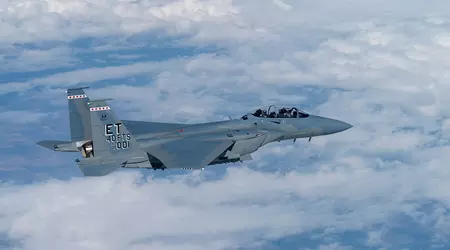 L'Indonesia ha intenzione di acquistare 24 caccia F-15EX Eagle II ammodernati al costo di 80-106 milioni di dollari, nonostante abbia acquistato i Rafale e disponga di F-16, Su-27 e Su-30.