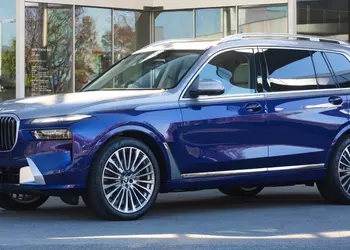 La nuova BMW X7 riceverà una ...