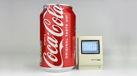 Sì, questo è un mini-Macintosh da due pollici e funziona (a volte): è in vendita una divertente replica del leggendario computer Apple
