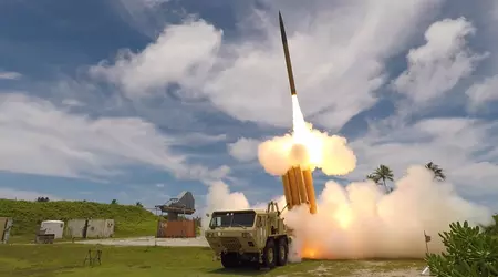 Attivisti sudcoreani per protestare contro il dispiegamento del sistema di difesa aerea THAAD