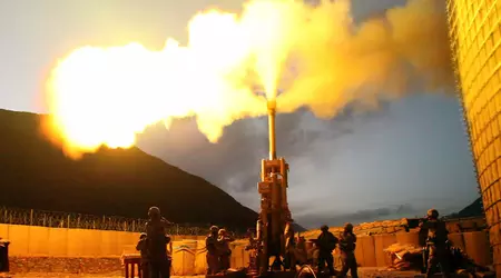 L'obice M777 ha spazzato via un deposito di munizioni russo (video)