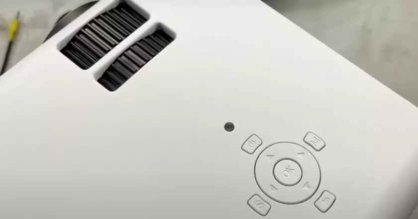 Yaber V5 proiettore per cellulare