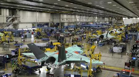Lockheed Martin ha ricevuto quasi 606,8 milioni di dollari per l'acquisto di componenti destinati alla produzione di 173 caccia di quinta generazione F-35 Lightning II.