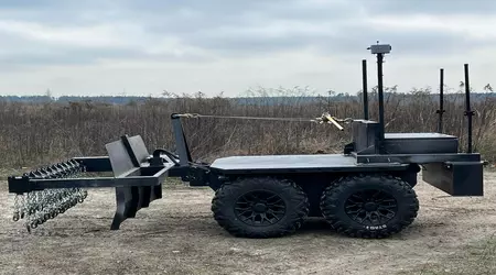 Creato in Ucraina il veicolo senza pilota Ratel Deminer per lo sminamento