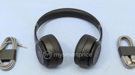 Beats Solo 4 con una porta USB-C e un design simile a quello di Beats Solo 3 è emerso in foto