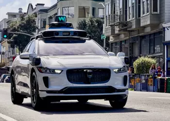 A San Francisco, una donna ha ...