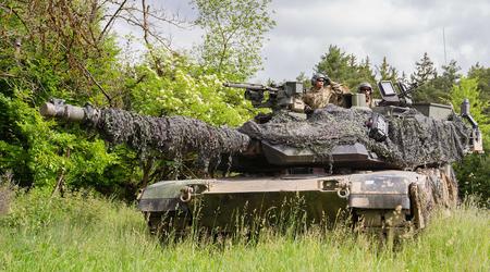 I carristi ucraini hanno mostrato come si addestrano sui carri armati americani M1A1 Abrams