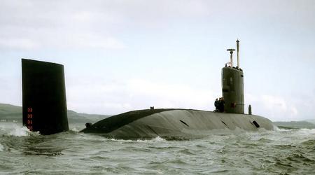 Il Regno Unito ha avviato il processo di demolizione del sottomarino nucleare HMS Swiftsure, che ha trascorso ore sotto la portaerei russa Kyiv all'apice della Guerra Fredda e ha raccolto dati preziosi.