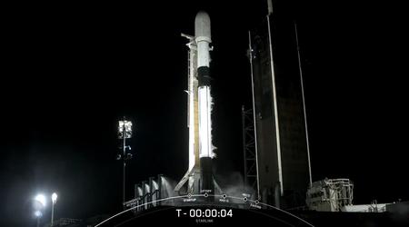 SpaceX ha già stabilito un nuovo record per il maggior numero di lanci orbitali in un anno: l'azienda ha completato 62 missioni e inviato l'80% del carico dalla Terra allo spazio.