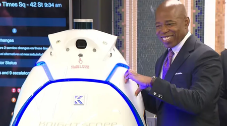 A New York, un poliziotto robot pattuglierà la stazione della metropolitana di Times Square