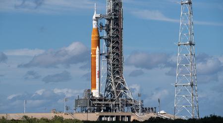 La NASA ha testato con successo un motore RS-25 aggiornato che sarà utilizzato nei razzi SLS per i voli verso la Luna