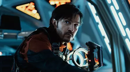 I primi tre episodi di Andor nell'universo di Star Wars sono stati pubblicati gratuitamente su YouTube prima della première della seconda stagione. 