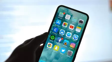 Gli smartphone Apple potrebbero avere una fotocamera frontale sotto lo schermo nel 2026, ma non è certo