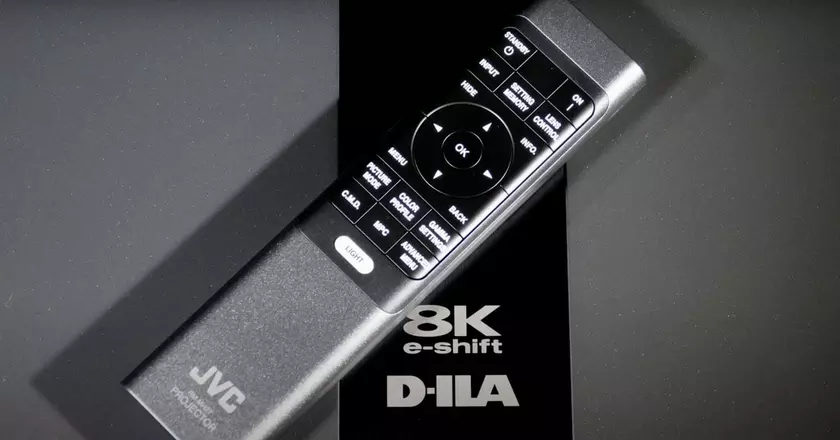 Proiettori JVC DLA-NX9 8k 
