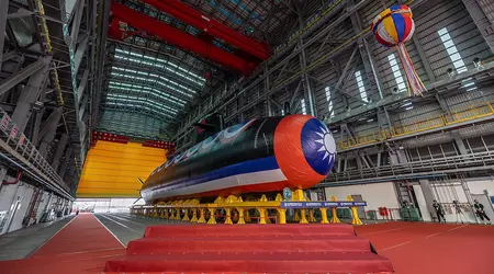 Taiwan ha varato il suo primo sottomarino, l'Hai Kun da 1,54 miliardi di dollari, che riceverà siluri Mk 48 e missili antinave Harpoon dagli Stati Uniti.