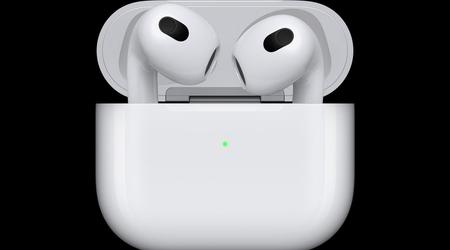 Apple ha iniziato a vendere AirPods di terza generazione ricondizionati