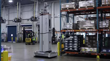 Stellantis introduce i robot da magazzino negli stabilimenti negli USA