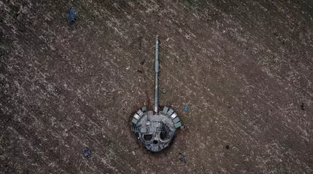 Sistema di difesa aerea Buk, supporti di artiglieria, missili e carri armati - L'Ucraina ha inviato attrezzature russe distrutte nella Repubblica Ceca per una mostra