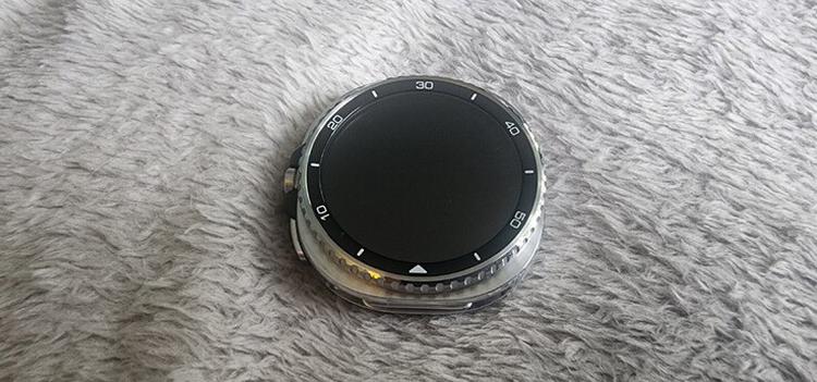 Samsung Galaxy Watch 8 Classic è ...