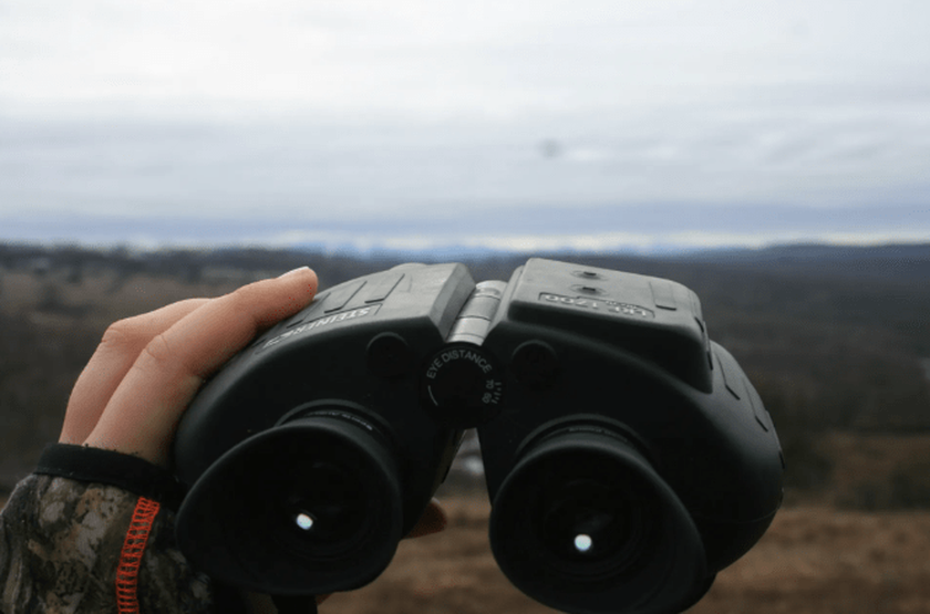 Binocolo con telemetro Steiner 8x30 LRF 1700