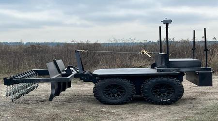 Creato in Ucraina il veicolo senza pilota Ratel Deminer per lo sminamento