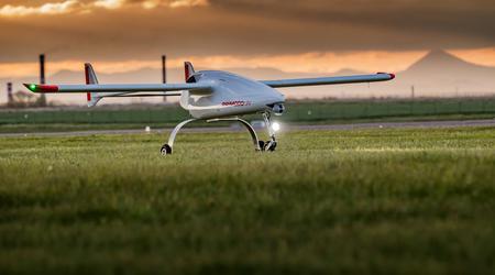 La Germania ha consegnato all'Ucraina gli UAV da ricognizione Primoco ONE, in grado di volare fino a 200 chilometri e di rimanere in aria per 15 ore.
