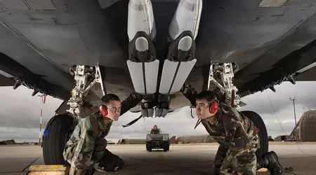 Gli aerei ucraini hanno iniziato a utilizzare bombe GBU-39/B SDB resistenti ai dispositivi di guerra elettronica russi.