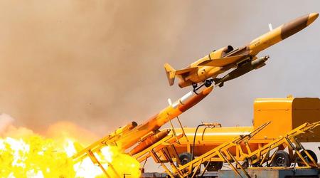 L'Iran ha sviluppato un intercettore senza pilota basato sul drone Karrar con un missile antiaereo AD-08 per distruggere le minacce aeree