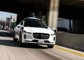 Le auto senza conducente di Waymo ...