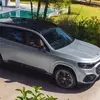 Anteprima del tetto panoramico della Mercedes-Benz GLB 2026