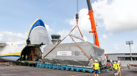 L'aereo ucraino An-124 Ruslan selezionato per trasportare il satellite francese CSO-3 
