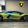 Lamborghini Revuelto con vernice cangiante