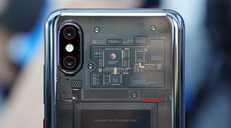Il corpo trasparente del futuro flagship Xiaomi 16 mostrerà il mondo interno dello smartphone: un insider ha rivelato il design del gadget