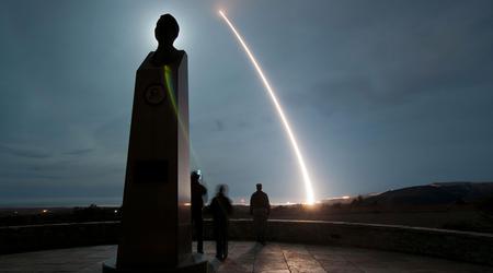Gli Stati Uniti lanceranno un missile balistico intercontinentale Minuteman III la prossima settimana, dopo che le forze russe si sono allenate con i missili SS-N-23 Skiff e SS-27 Mod 2.