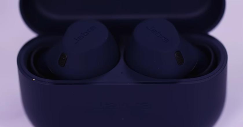 Jabra Elite 8 Migliori cuffie in-ear per orecchie piccole