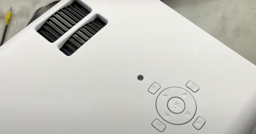 Proiettore per esterni YABER V5 a meno di 150 Euro