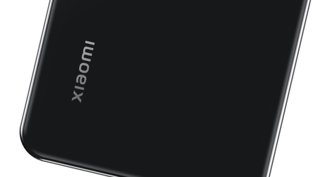 Xiaomi 15 Pro svelato per la prima volta nei rendering in tre colorazioni classiche