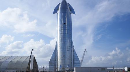 SpaceX prevede di far atterrare l'astronave sulla Luna alla fine del 2023